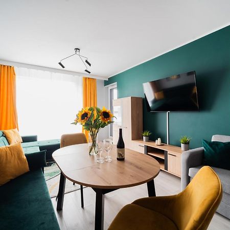브로츠와프 Uroczy Apartament Obok Sky Towera 아파트 외부 사진